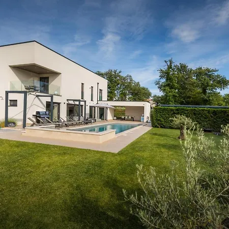Luce By Villsy - With Pool, Sauna And Jacuzzi Villa *