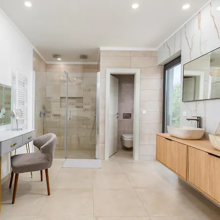 Вилла Luce By Villsy - With Pool, Sauna And Jacuzzi