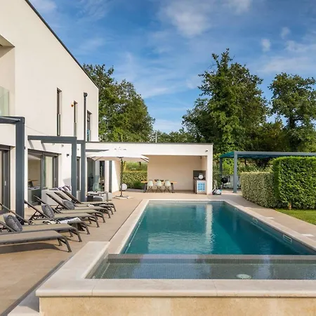 Luce By Villsy - With Pool, Sauna And Jacuzzi *