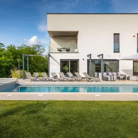 Βίλα Luce By Villsy - With Pool, Sauna And Jacuzzi *