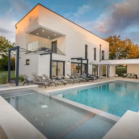 Вилла Luce By Villsy - With Pool, Sauna And Jacuzzi